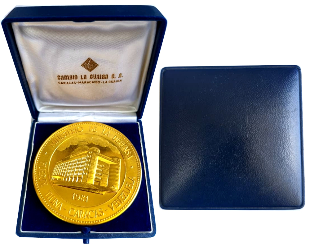 Medalla La Planicie 1980 y Fuerte Tiuna 1981 Ministerio de la Defensa - Numisfila