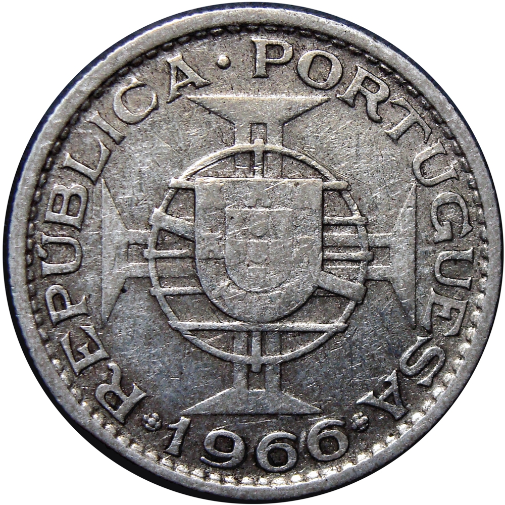 Mozambique Moneda de Plata 10 Escudos 1966  - Numisfila