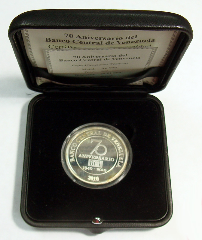 Moneda 70 Aniv Banco Central 50 Bolívares 2010  - Numisfila